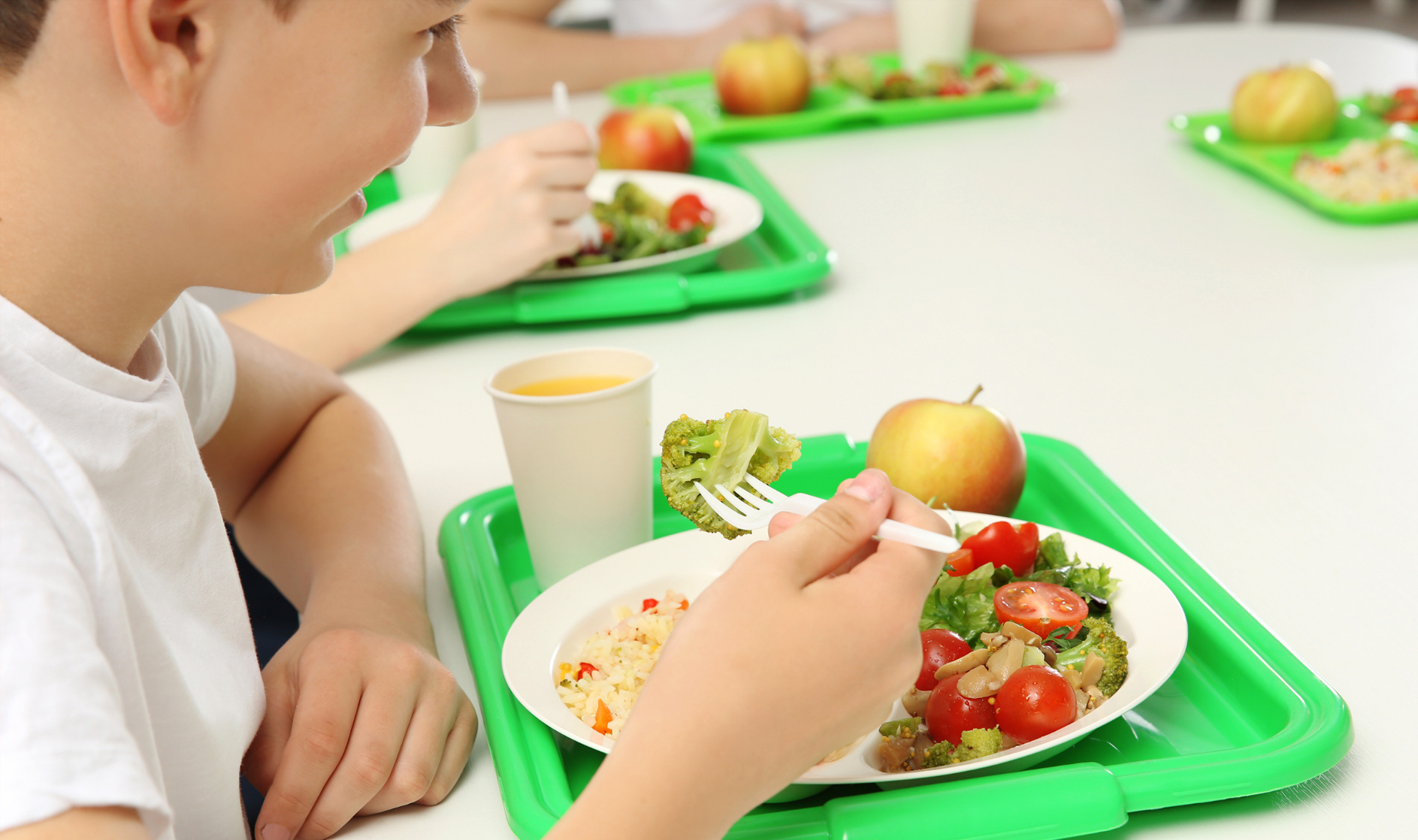 Fomentant l'autonomia dels infants des del menjador escolar ReCrea